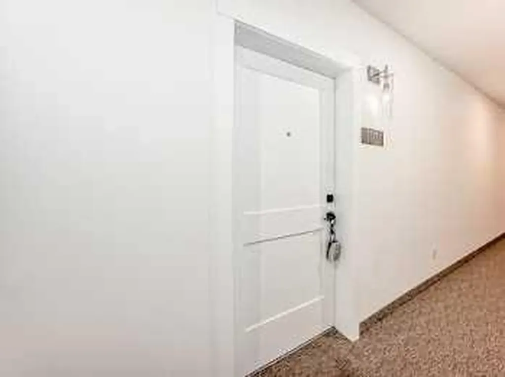 30 Sage Hill Walk NW Calgary AB T3R 2A9