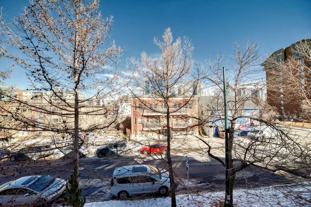 1507 11 Street SW Calgary AB T2R 1R3