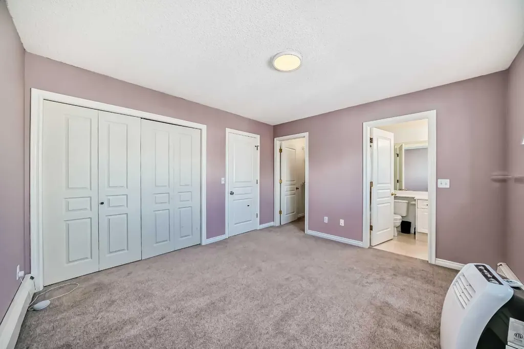 1507 11 Street SW Calgary AB T2R 1R3