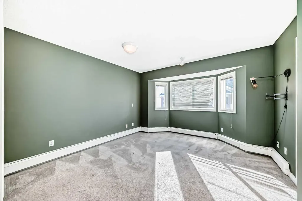 1507 11 Street SW Calgary AB T2R 1R3