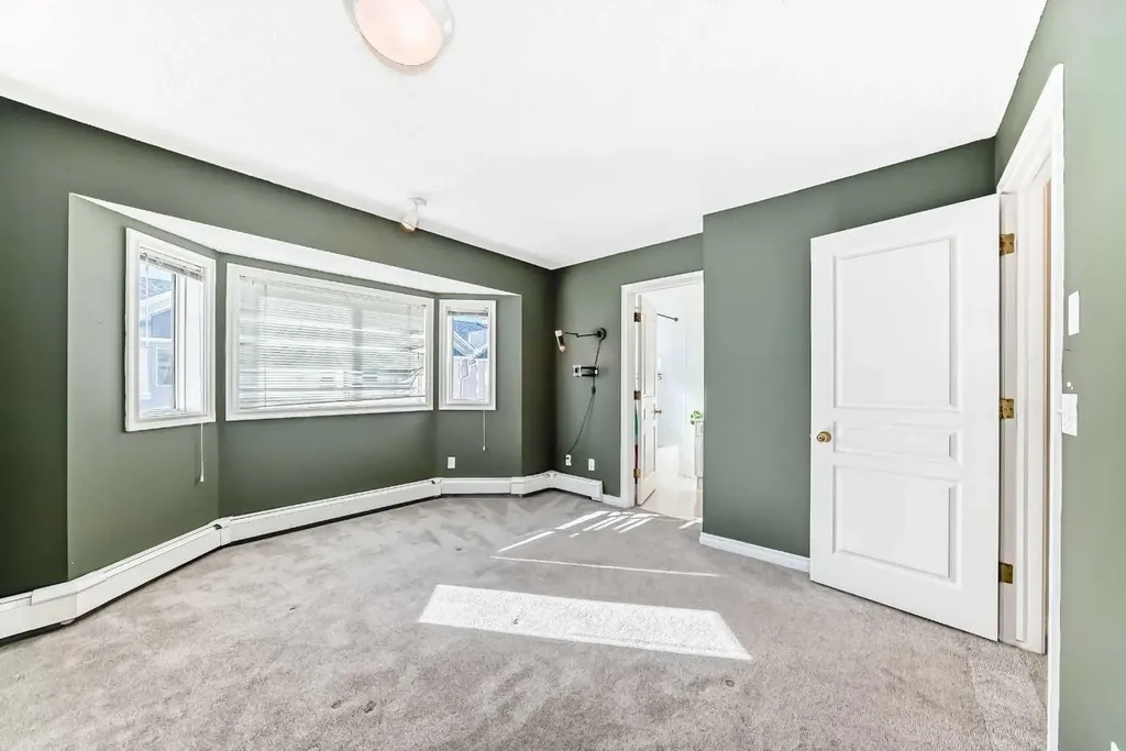 1507 11 Street SW Calgary AB T2R 1R3