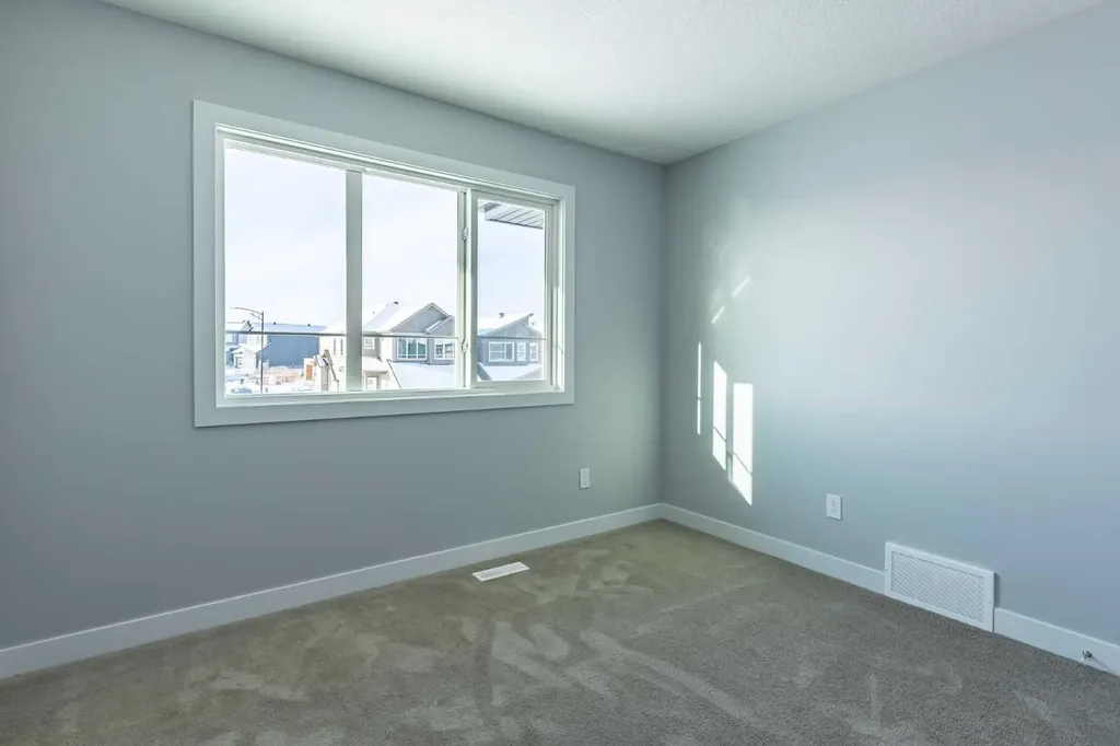 7 Heritage Point Cochrane AB T4C 3K7