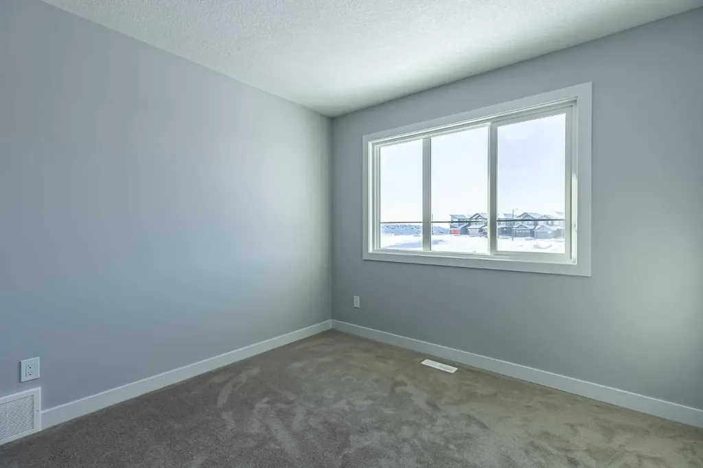 7 Heritage Point Cochrane AB T4C 3K7