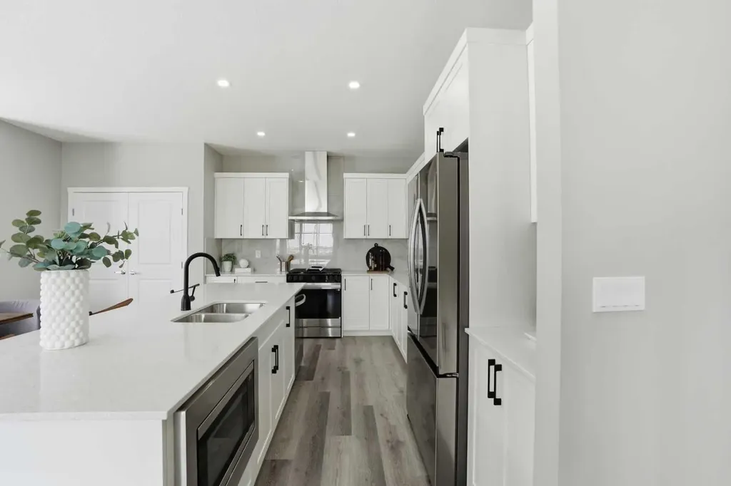 201 Carringwood Terrace NW Calgary AB T3P 2X2