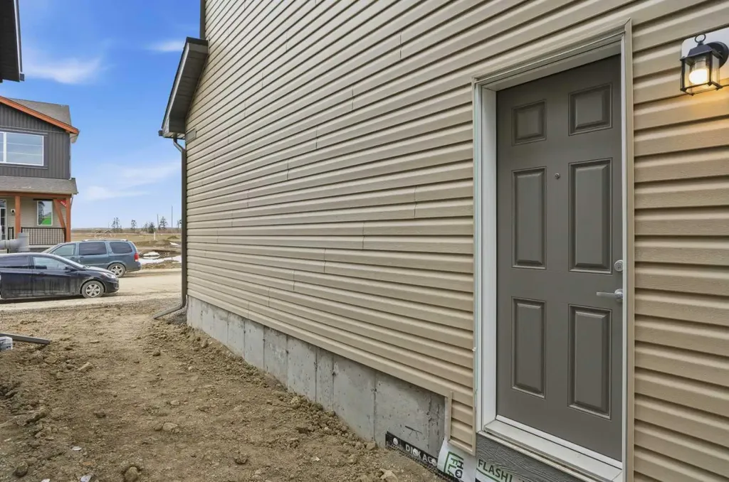 201 Carringwood Terrace NW Calgary AB T3P 2X2