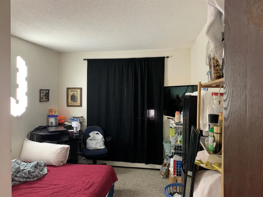 5317 5 Avenue Edson AB T7E 1P7