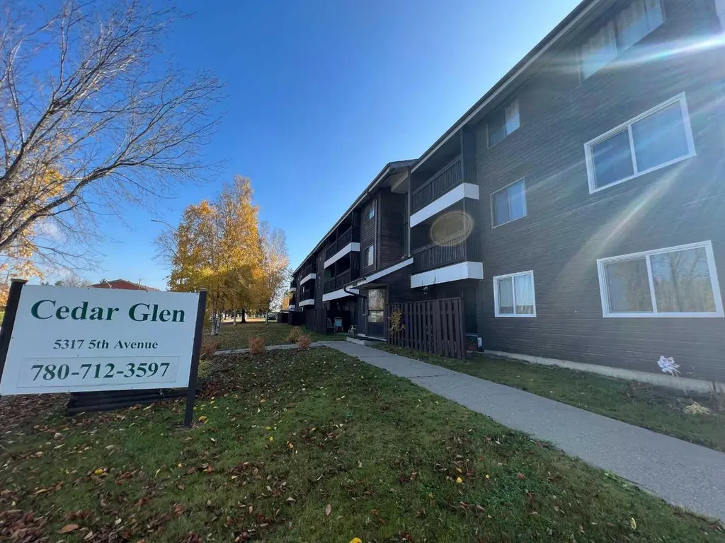 5317 5 Avenue Edson AB T7E 1P7