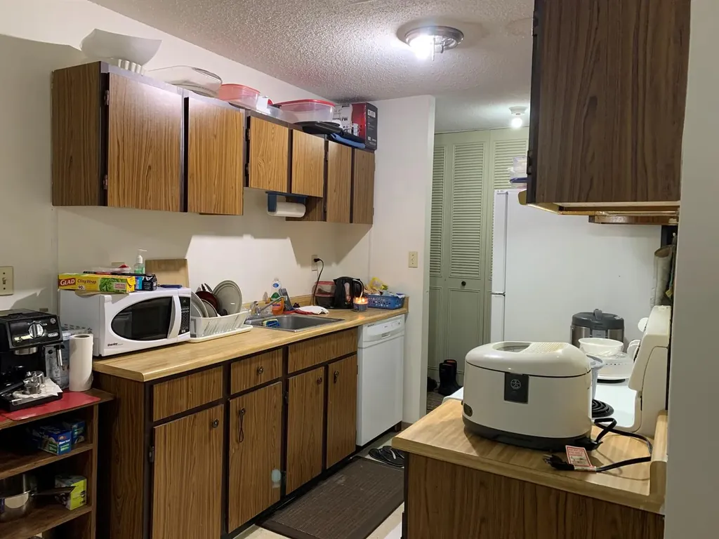 5317 5 Avenue Edson AB T7E 1P7