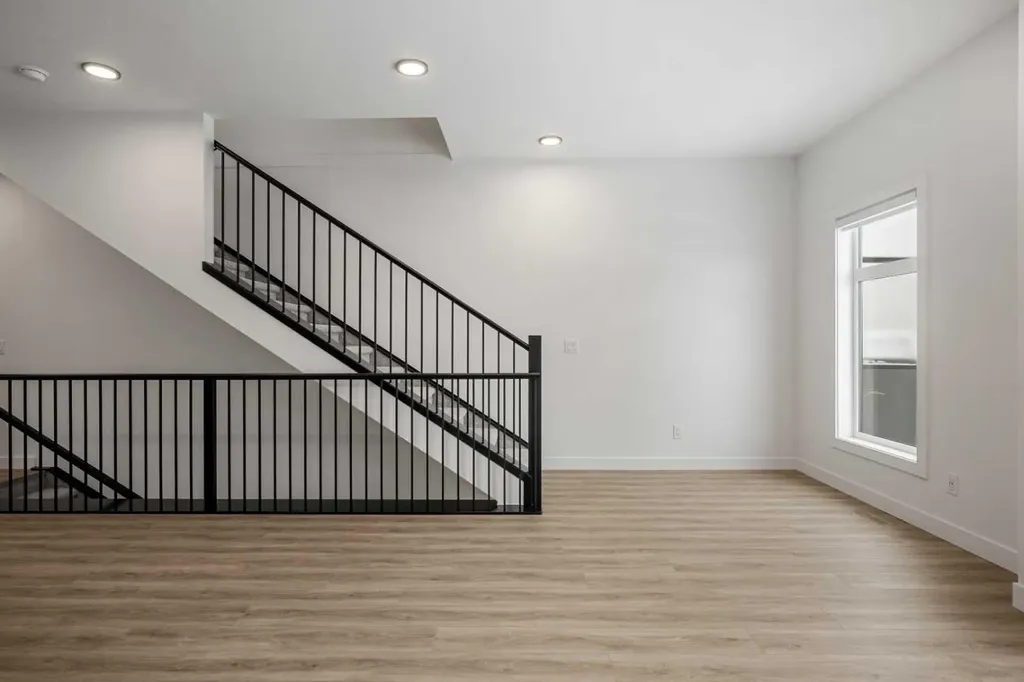 8323 8 Avenue SW Calgary AB T3H 6M8