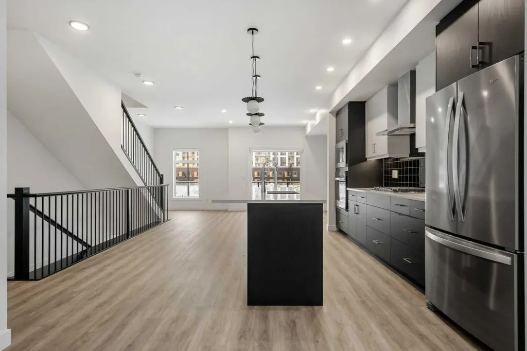 8323 8 Avenue SW Calgary AB T3H 6M8