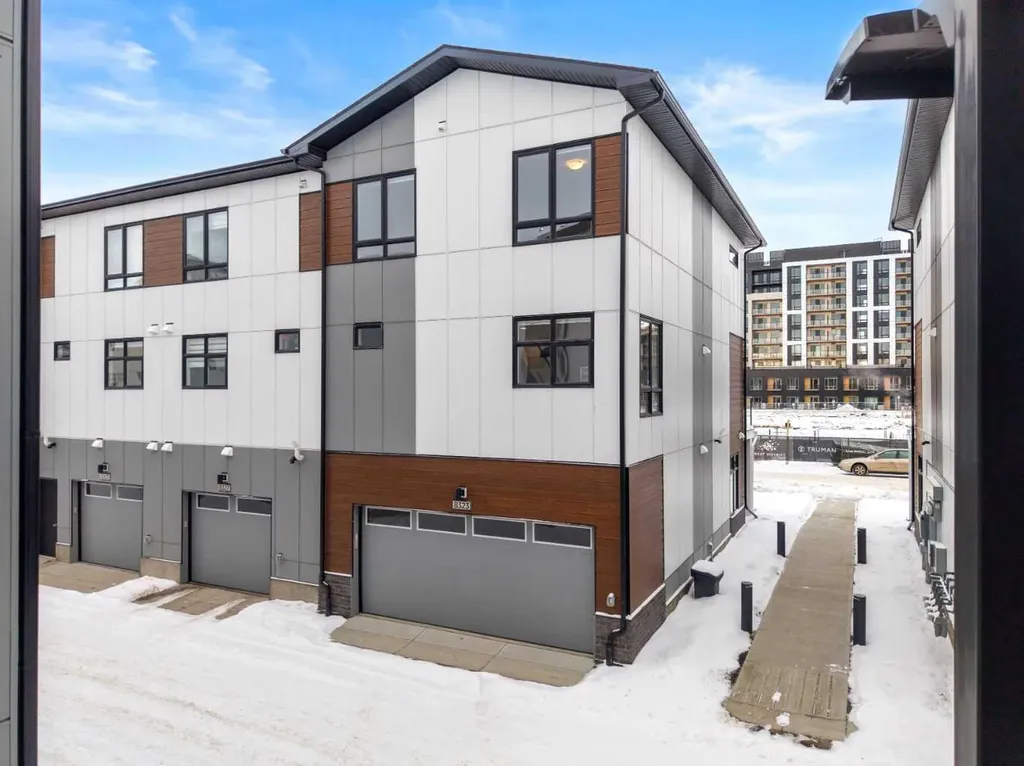 8323 8 Avenue SW Calgary AB T3H 6M8
