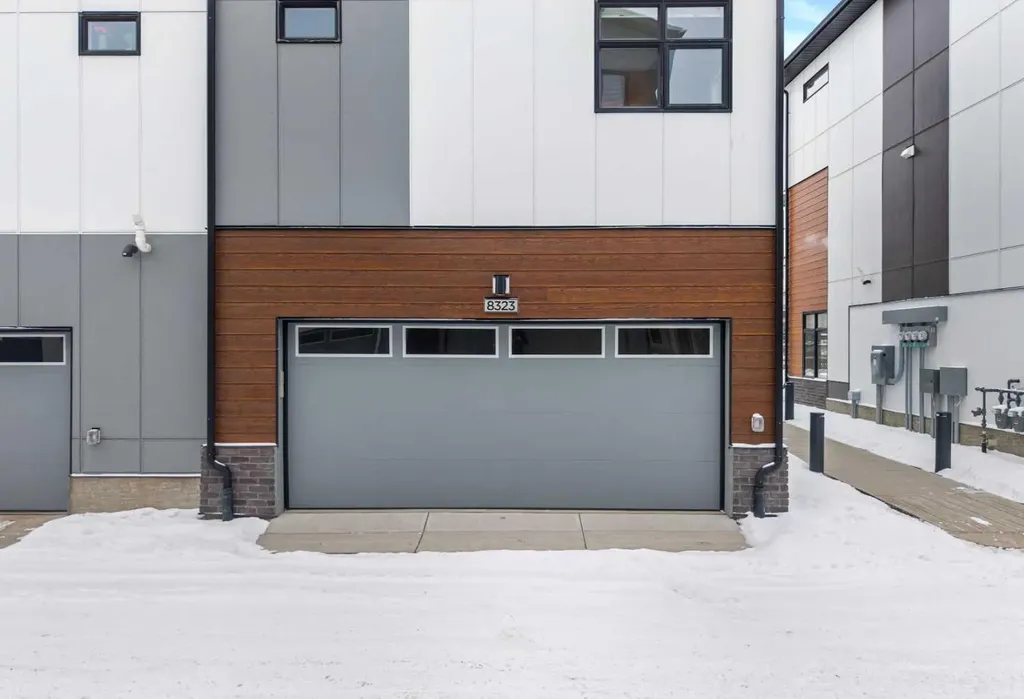 8323 8 Avenue SW Calgary AB T3H 6M8