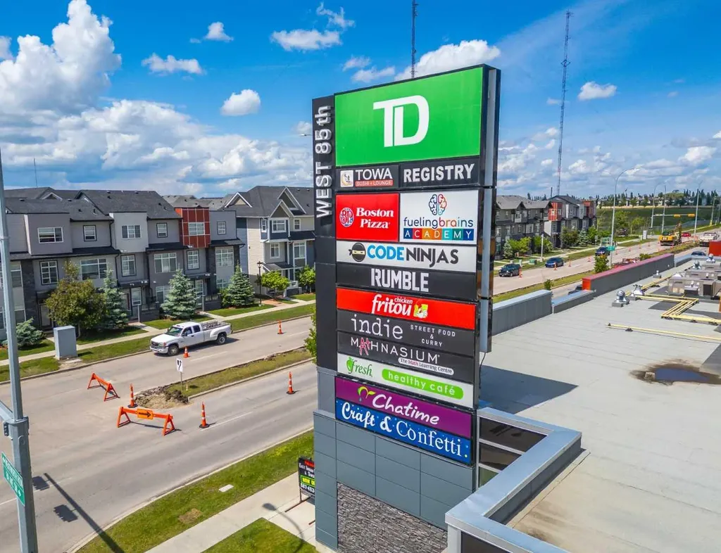 8323 8 Avenue SW Calgary AB T3H 6M8