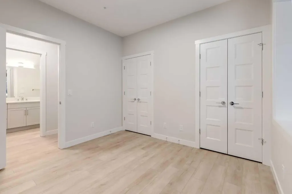2117 81 Street SW Calgary AB T3H 6H5