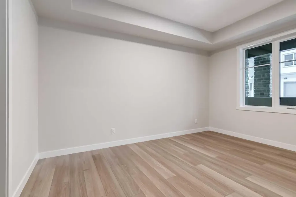 2117 81 Street SW Calgary AB T3H 6H5