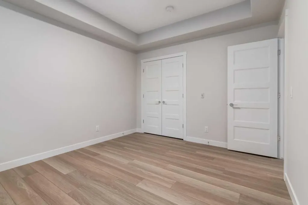 2117 81 Street SW Calgary AB T3H 6H5