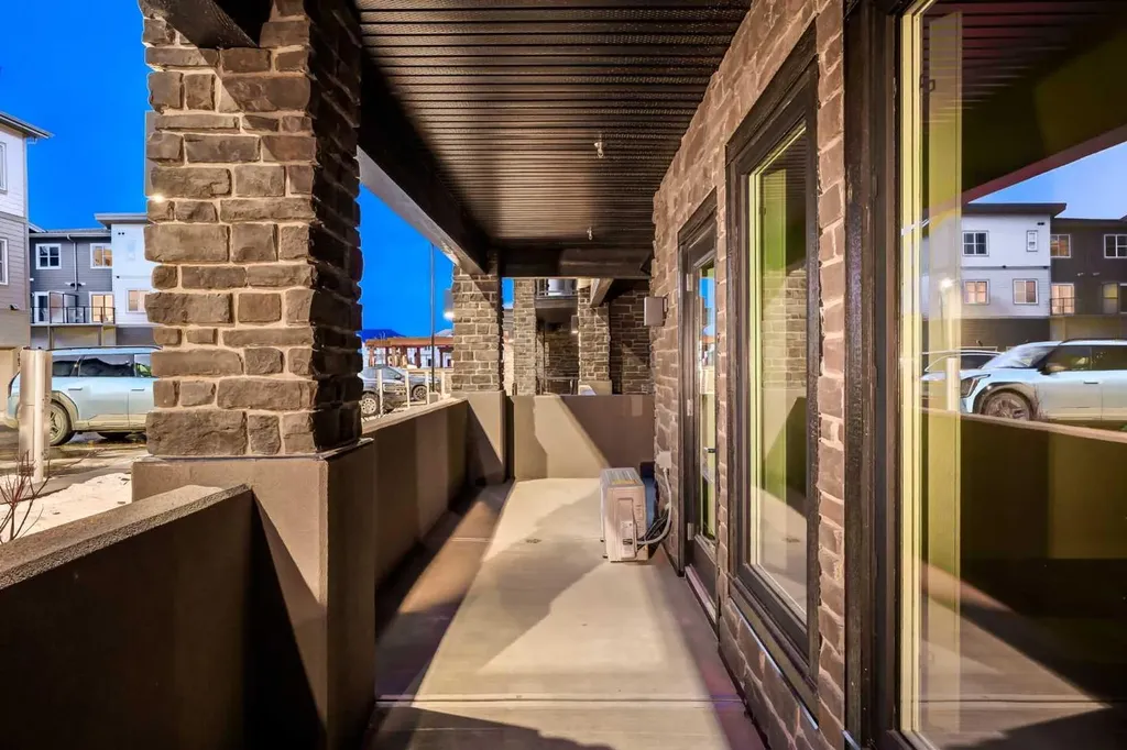 2117 81 Street SW Calgary AB T3H 6H5