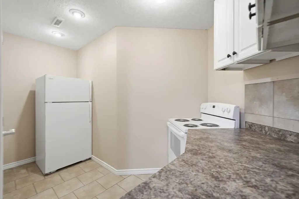 1076 Cranston Drive SE Calgary AB T3M 1A4