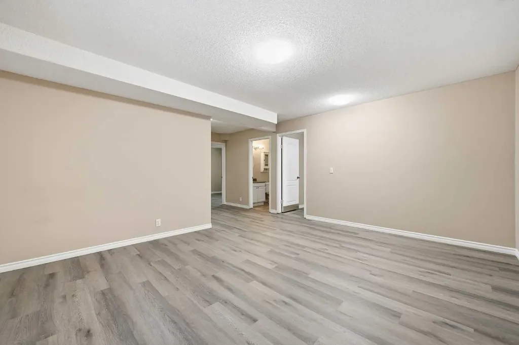 1076 Cranston Drive SE Calgary AB T3M 1A4