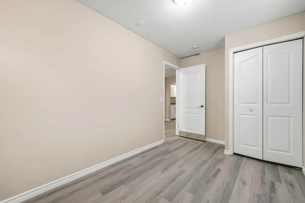 1076 Cranston Drive SE Calgary AB T3M 1A4