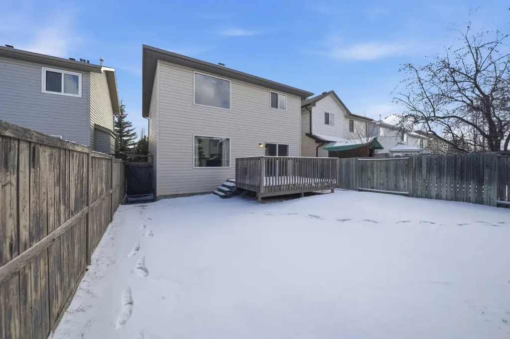 1076 Cranston Drive SE Calgary AB T3M 1A4
