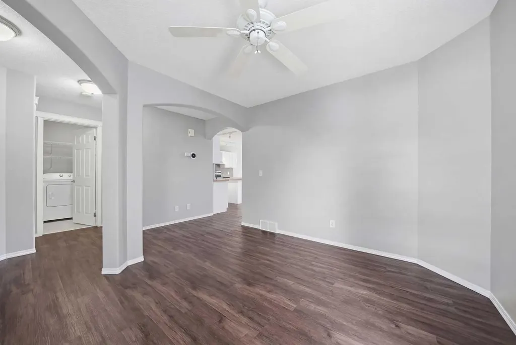 1076 Cranston Drive SE Calgary AB T3M 1A4