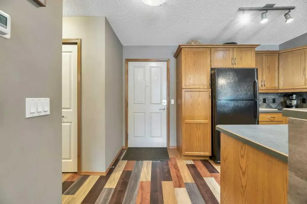 380 Marina Drive Chestermere AB T1X 0B8