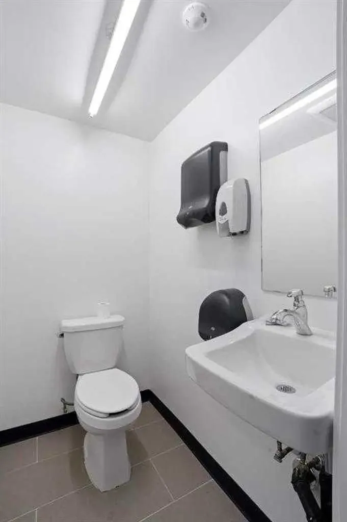 4515 Macleod Trail SW Calgary AB T2G0A5