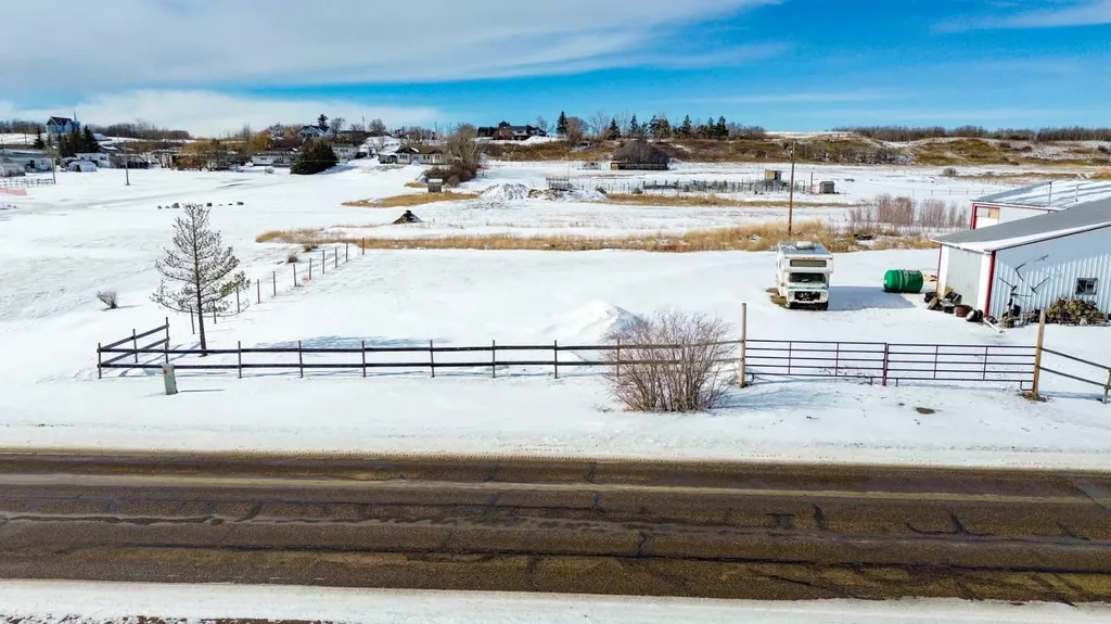 133 & 137 Railway Avenue N Big Valley AB T0J 0G0
