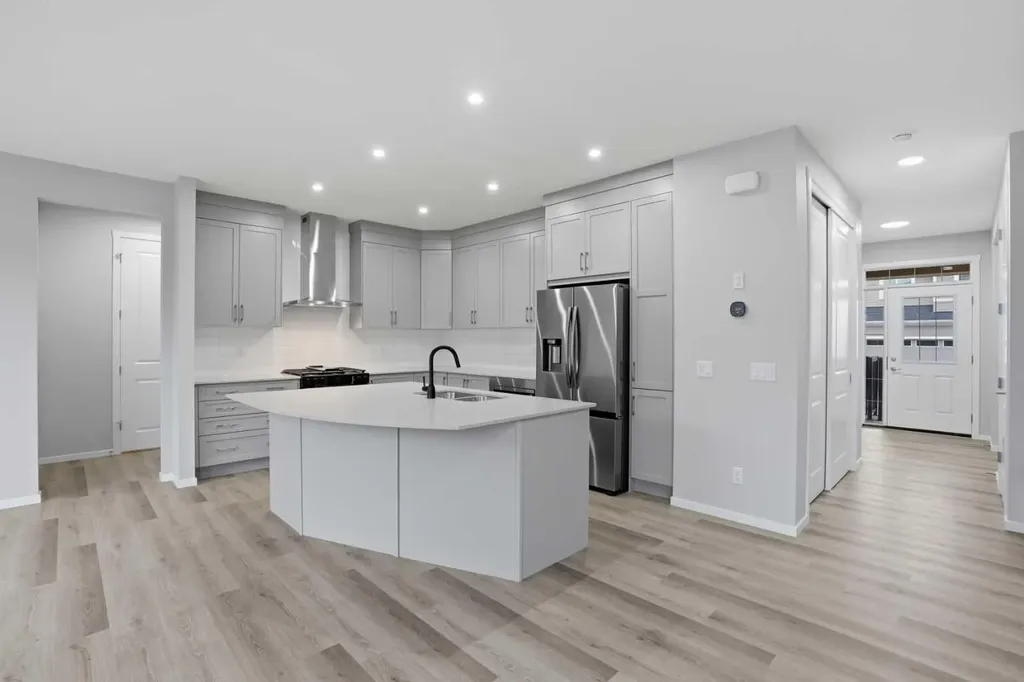 56 Cityline Manor NE Calgary AB T3N 1H7