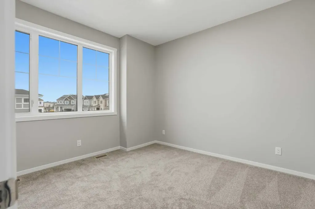 56 Cityline Manor NE Calgary AB T3N 1H7