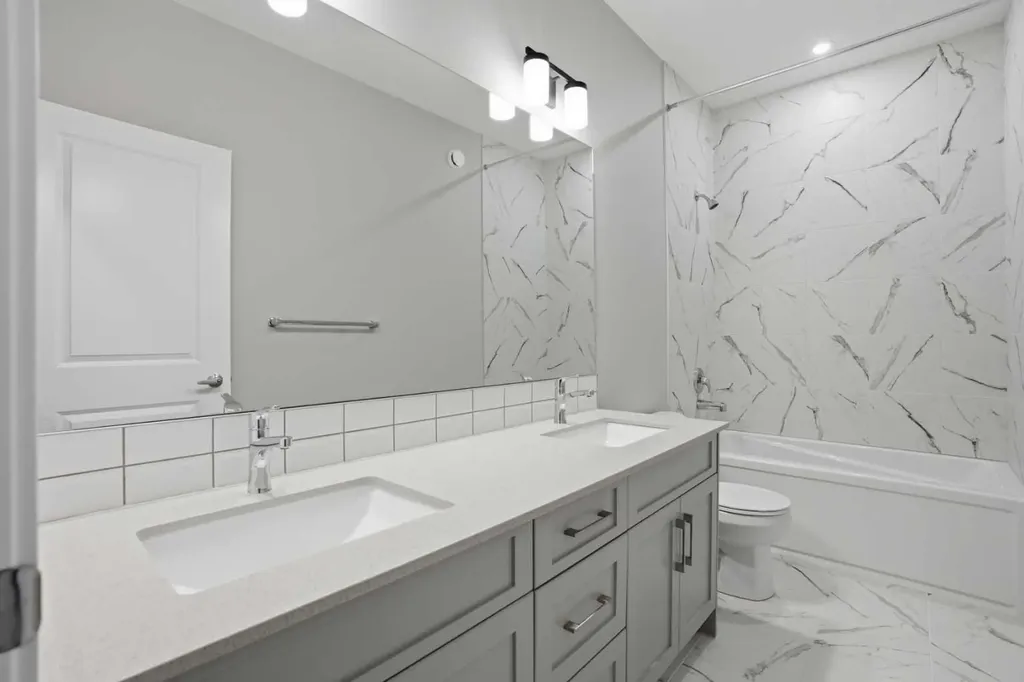 56 Cityline Manor NE Calgary AB T3N 1H7