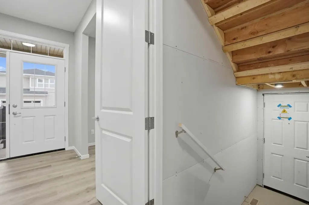 56 Cityline Manor NE Calgary AB T3N 1H7