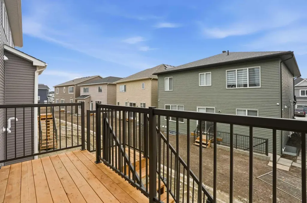 56 Cityline Manor NE Calgary AB T3N 1H7