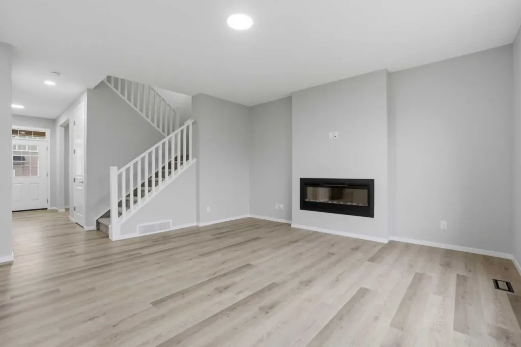 56 Cityline Manor NE Calgary AB T3N 1H7