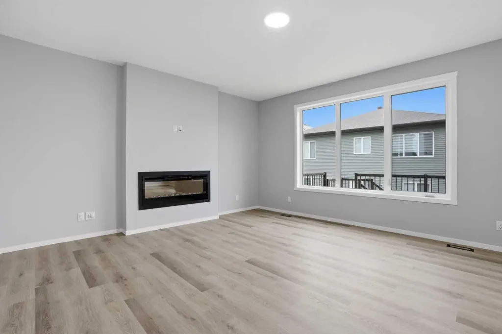56 Cityline Manor NE Calgary AB T3N 1H7