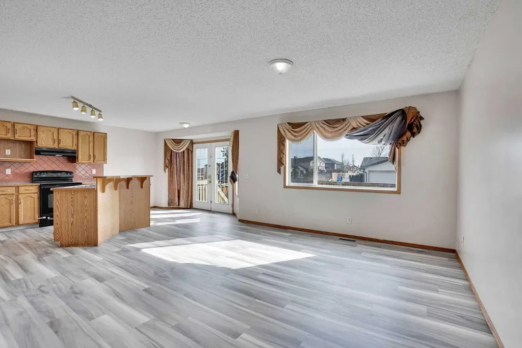 17 Taracove Crescent NE Calgary AB T3J4R3