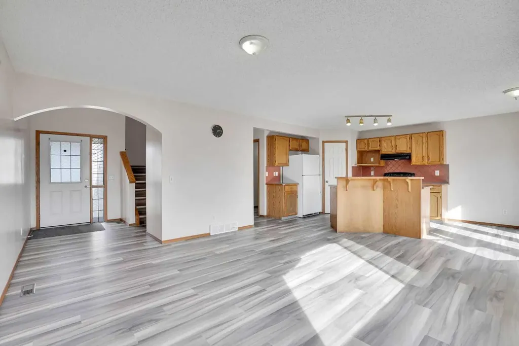 17 Taracove Crescent NE Calgary AB T3J4R3