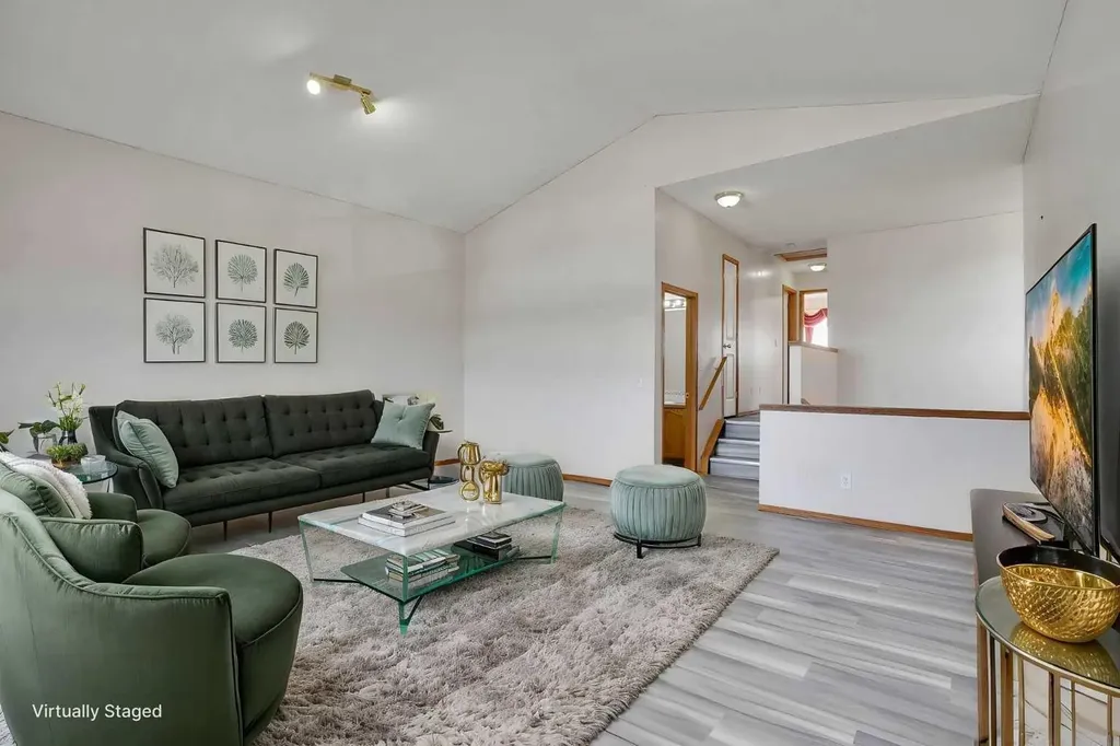 17 Taracove Crescent NE Calgary AB T3J4R3