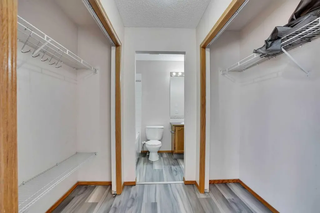 17 Taracove Crescent NE Calgary AB T3J4R3