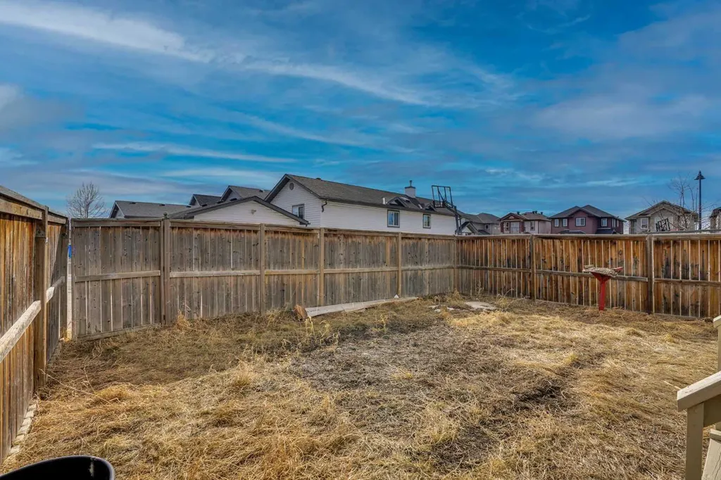 17 Taracove Crescent NE Calgary AB T3J4R3