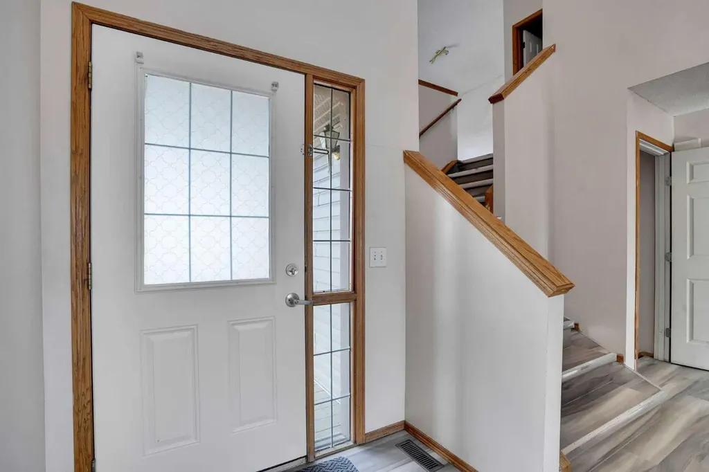17 Taracove Crescent NE Calgary AB T3J4R3