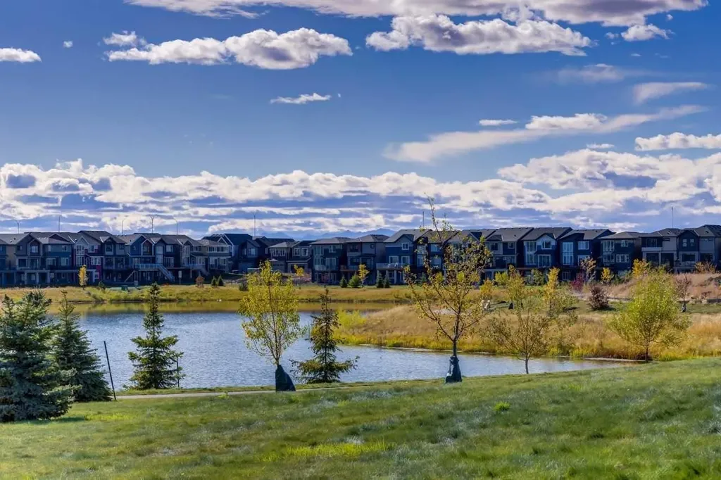 58 Raven Point SE Calgary AB T3S0V8