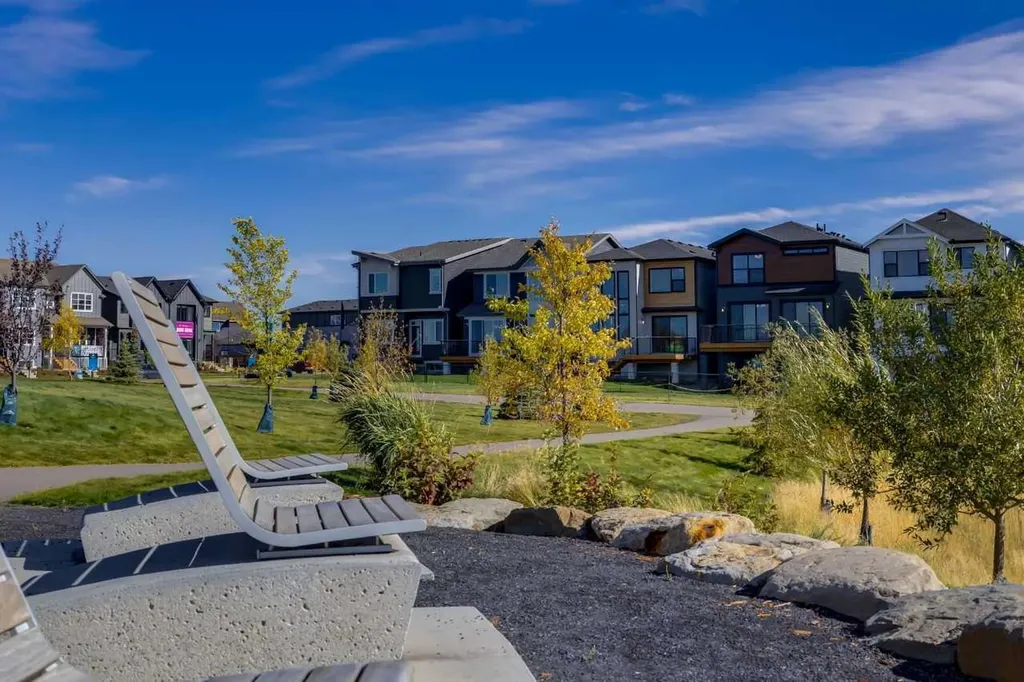 58 Raven Point SE Calgary AB T3S0V8