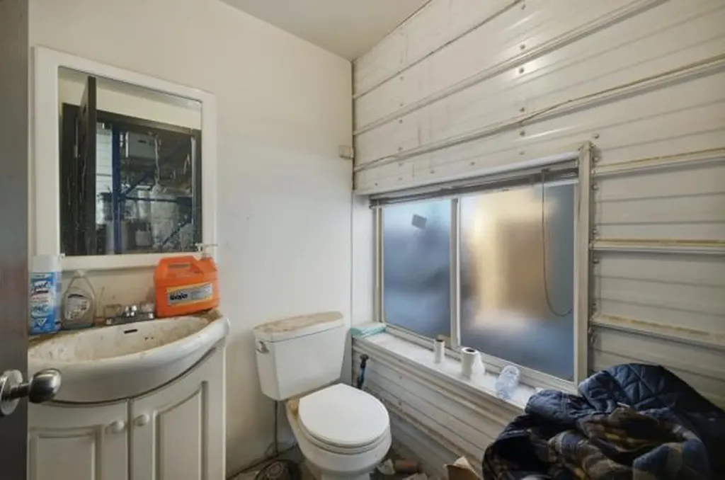 39325-A Range Road 273 Blackfalds AB T0M0J0