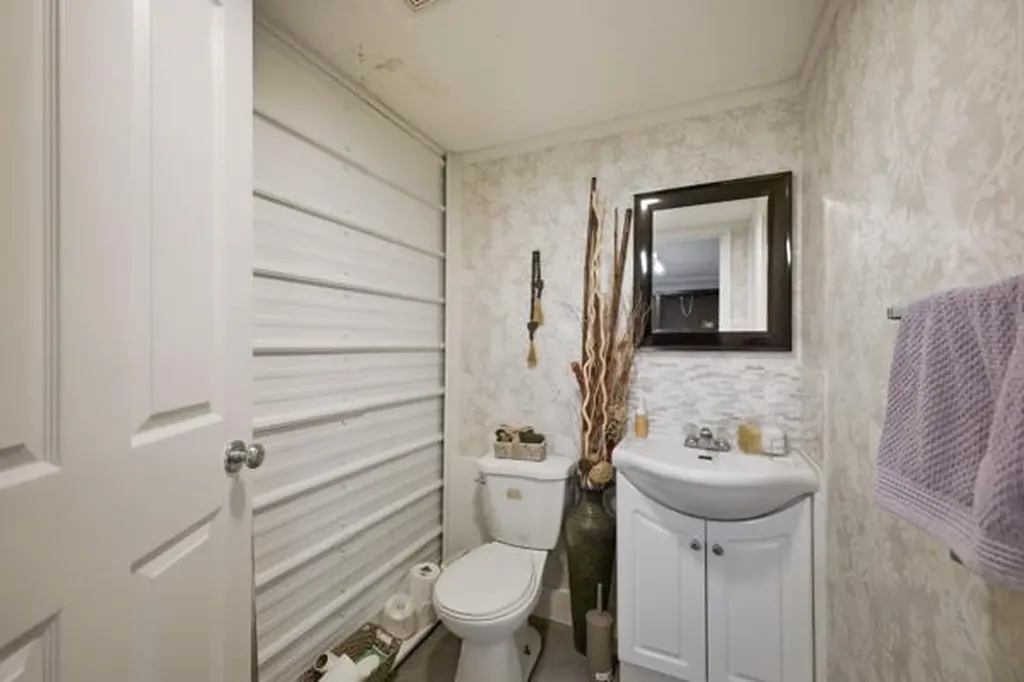 39325-A Range Road 273 Blackfalds AB T0M0J0