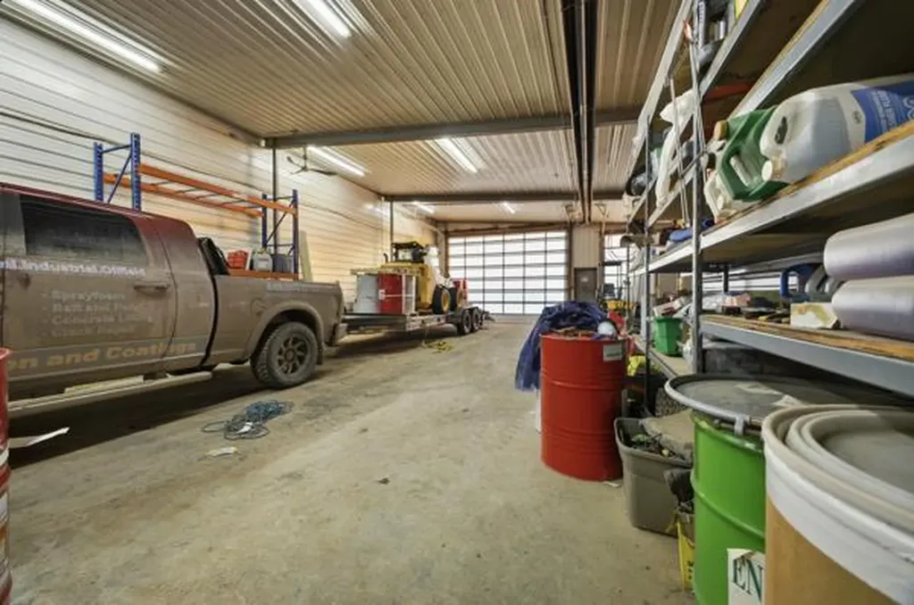 39325-A Range Road 273 Blackfalds AB T0M0J0