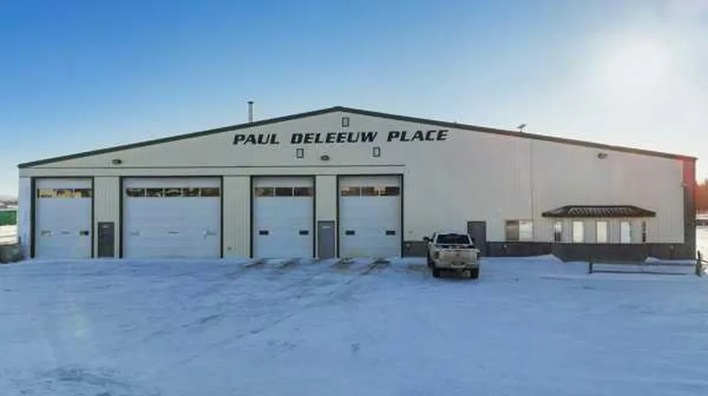 39325-A Range Road 273 Blackfalds AB T0M0J0
