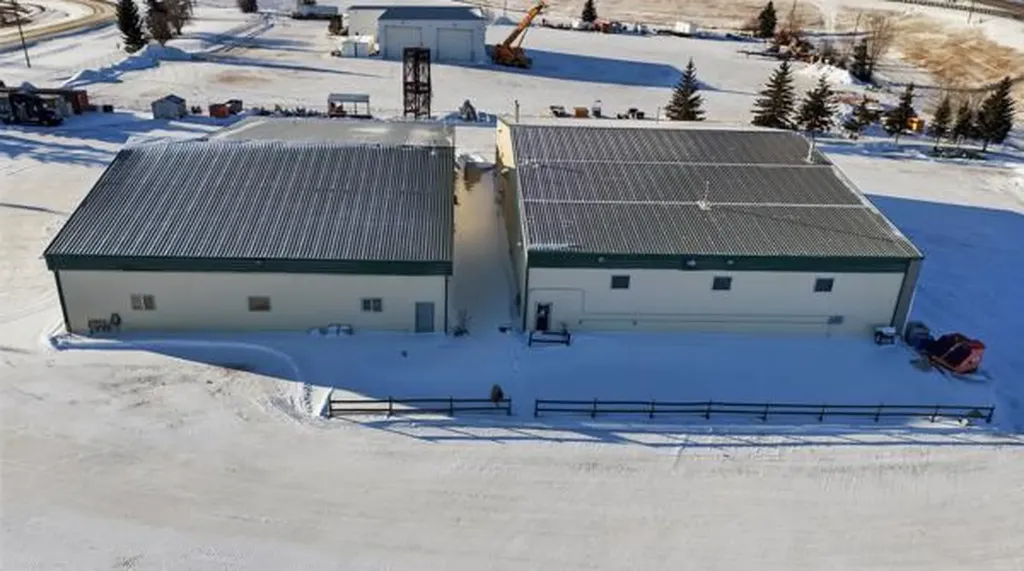 39325-A Range Road 273 Blackfalds AB T0M0J0