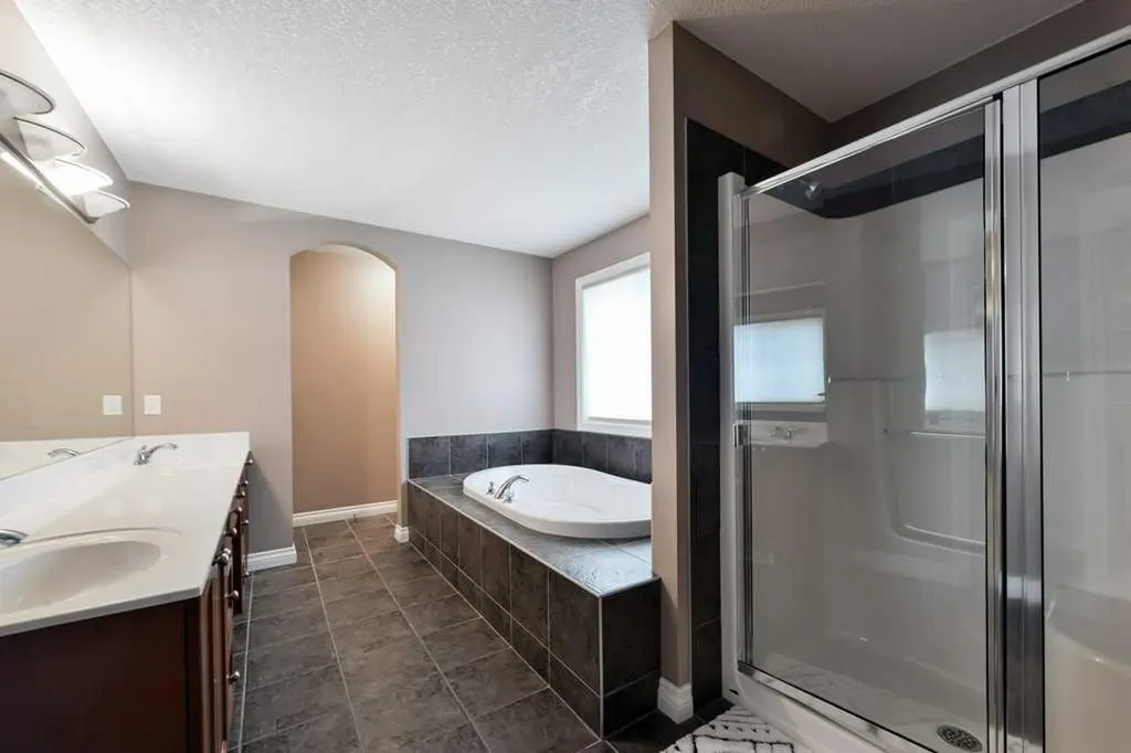 6 Royal Birkdale Court NW Calgary AB T3G 5R5